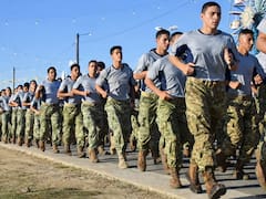 Vuelve el servicio militar: por orden del Gobierno, multarán a todos los jóvenes que no se inscriban en las Fuerzas Armadas