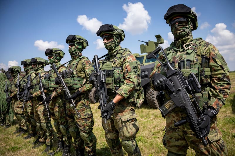 El nuevo esquema reducirá la duración del servicio, pero obligará a marchar a la mayoría de los jóvenes registrados. Fuente: Shutterstock.