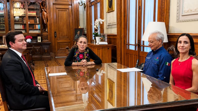Sheinbaum anuncia relevo en Pemex.