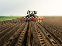 El agro sufre por un impuesto que inmoviliza u$s 770 millones, pero una propuesta busca destrabarlos