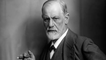 Sigmund Freud, el padre del psicoanálisis: “No hay necesidad en la infancia tan fuerte como la protección de un padre”