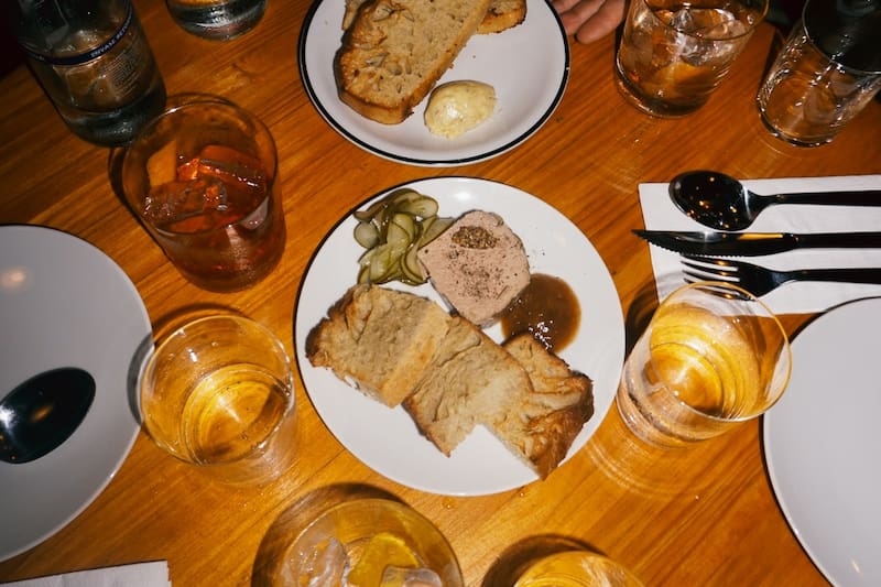 Silvino y su cocina disloca: el nuevo imperdible gastronómico de Chacarita.