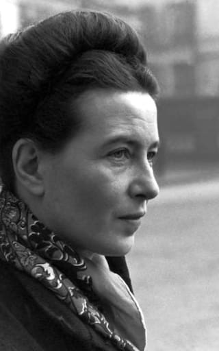 Simone de Beauvoir, filósofa y feminista francesa: “No se nace mujer, se llega a serlo”