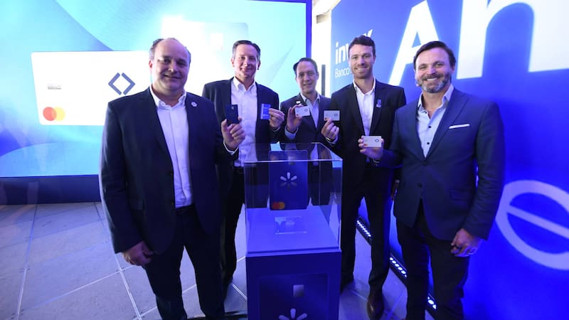 Walmart y Sam’s Club lanzan nuevas tarjetas en alianza con INVEX y Mastercard.