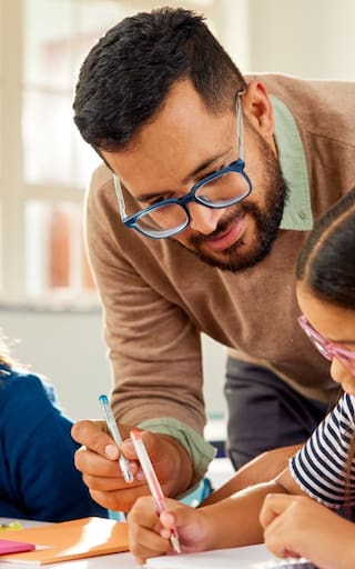 MinEducación abre más de 9000 vacantes para docentes en colegios públicos: cuáles son los requisitos y cómo aplicar