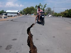 Fuertes sismos sacudieron Indonesia y el sur de España: confirmaron muertes y destrozos