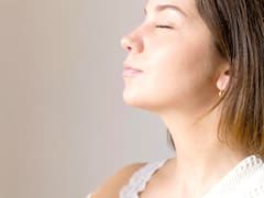 El ingrediente que debe tener tu limpiador facial: es recomendado por dermatólogos y apto para pieles sensibles