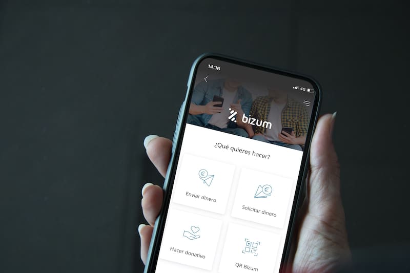 Oficial | España cambia las transferencias para siempre: desde mayo todos podrán pagar con Bizum en cualquier tienda física. Fuente: Shutterstock