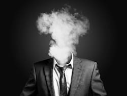 Cuidado con los vendedores de humo