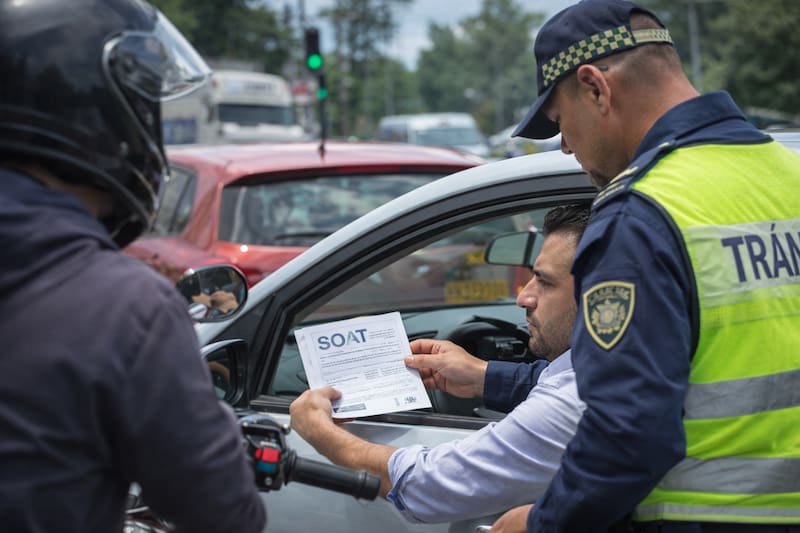 SOAT obligatorio: el seguro debe estar vigente para circular y evitar multas e inmovilización del vehículo.