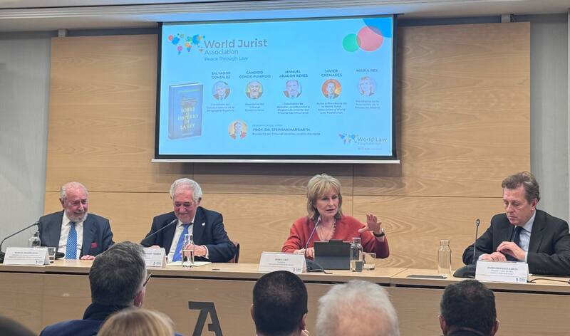 Manuel Aragón, Cándido Conde Pumpido, María Rey y Javier Cremades