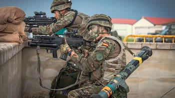 Confirmado por Defensa | El Gobierno confirma una inversión millonaria para blindar la seguridad en bases militares dentro y fuera del país