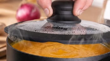Sopa de calabaza: la receta cremosa que se hace en 20 minutos y siempre sale bien