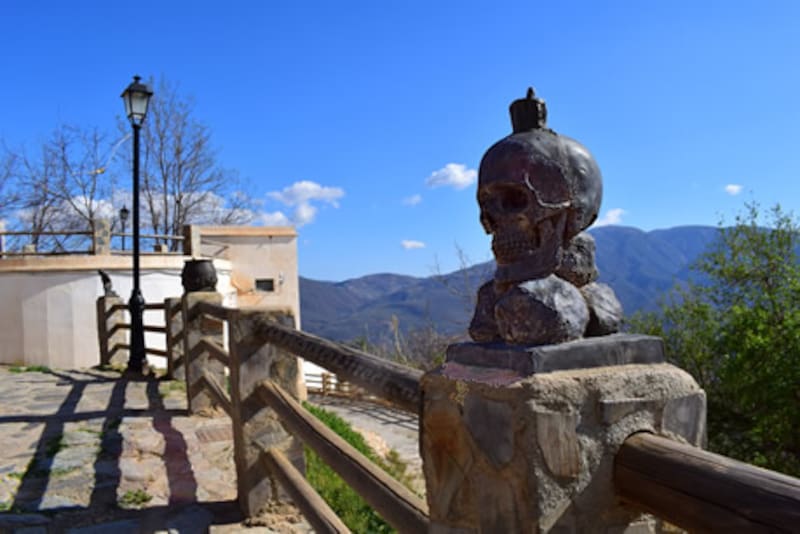 Las calles y alrededores de Soportújar esconden rincones que parecen sacados de un cuento. (Fuente: granadadirect.com).