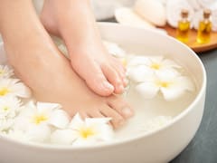 Cómo mezclar bicarbonato de sodio y sal y por qué recomiendan usarlo para lavarse los pies