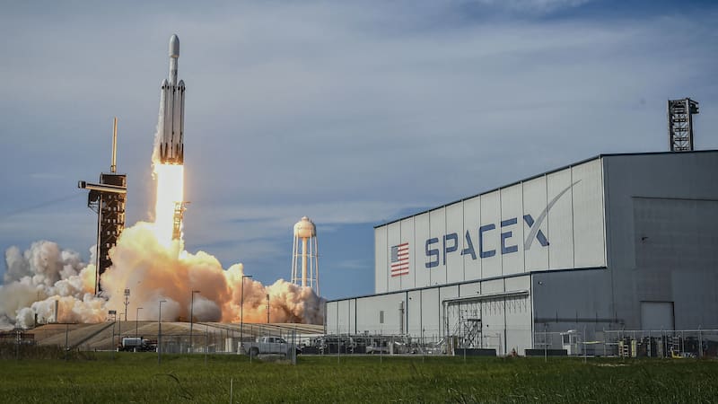 SpaceX ya vale más que Amazon y se acerca a Microsoft.