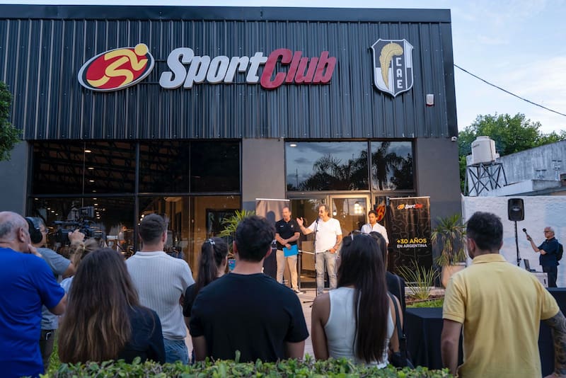 Juan Cruz Gonzalez Vieta, Gerente Comercial de Alianzas SportClub y Emilio Fouces, Presidente del CAE