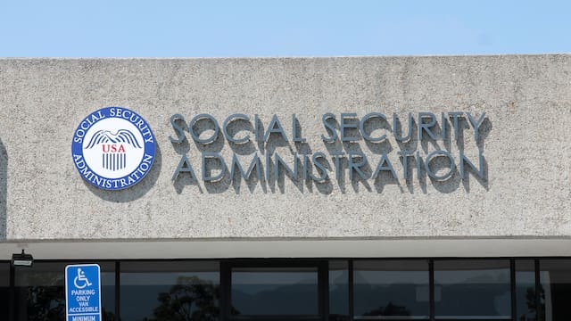 CMS, Seguro Social y todas las agencias federales bajan las persianas el jueves 26 y no habrá trámites presenciales por 24 horas