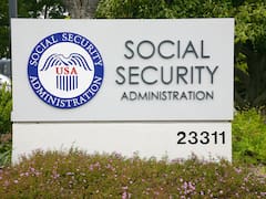 Does the SSA change October payments because of the holiday? When retirees born between the 1st and 10th are paid