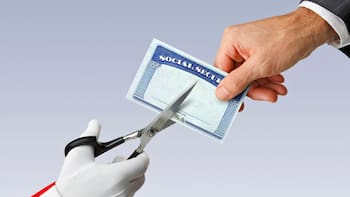 Estados Unidos recorta el Seguro Social a miles de jubilados y beneficiarios: a quiénes afecta y cómo evitar perder el dinero