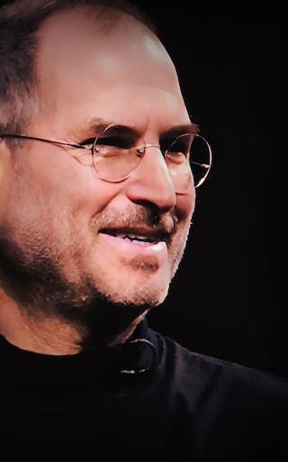 Steve Jobs, empresario: “Cambiaría, si pudiera, toda mi tecnología por una tarde con Sócrates”