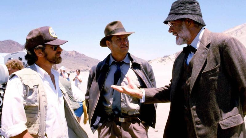 Steven Spielberg durante la dirección de Indiana Jones y la última cruzada.