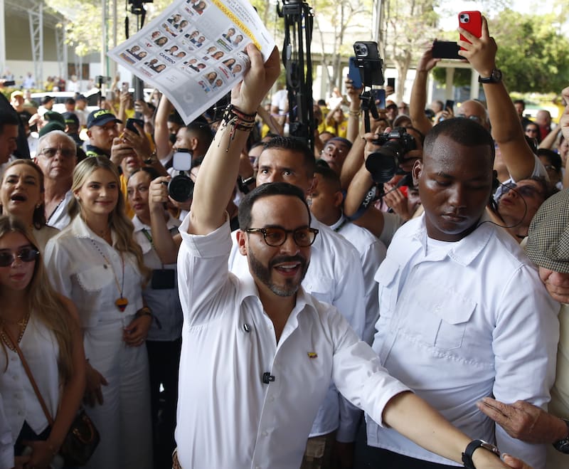 Su principal argumento de campaña fue presentarse como un dirigente ajeno a la política tradicional.