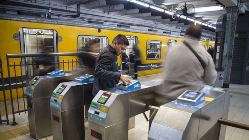 A partir del próximo miércoles 1° de julio, viajar en el Área Metropolitana de Buenos Aires (AMBA) será más caro. Foto: Archivo.