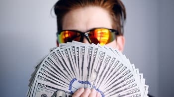 La riqueza oculta de los súper ricos del mundo ya supera al patrimonio de 4,100 millones de personas: Oxfam