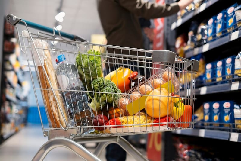 La política de privacidad oficial de Walmart detalla una lista extensa de información que la cadena puede recopilar de sus clientes.