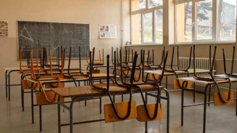 Suspenden las clases este viernes 25 de septiembre por Consejo Técnico Escolar: los estudiantes no asistirán a la escuela hasta el lunes. Fuente: Shutterstock