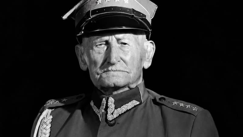 El capitán Tadeusz Lutak, conocido por su nombre de guerra 'Pancerz' ('coraza'), fue el hombre más viejo de Polonia.