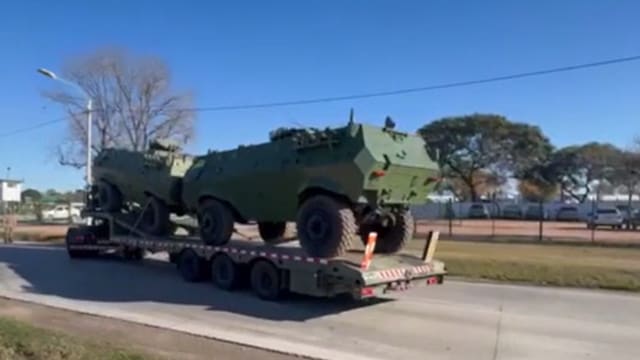 Llegan a Montevideo cuatro tanquetas del Ejército para patrullaje conjunto con la Policía