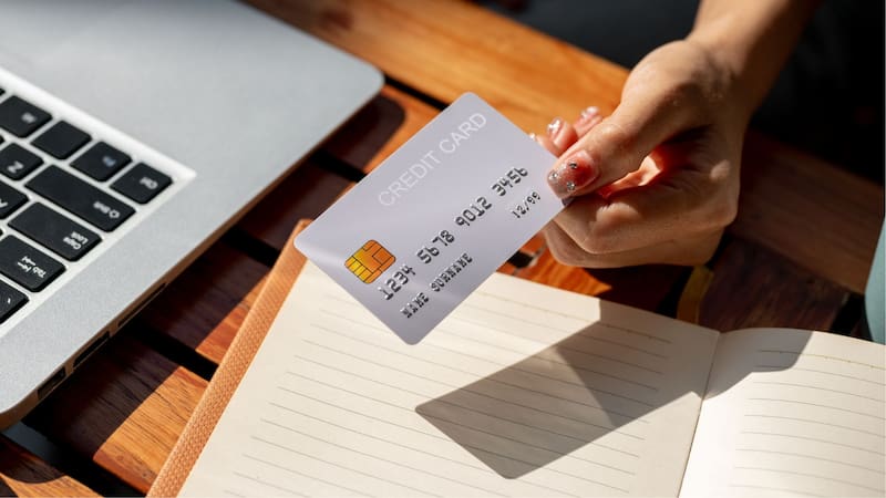 En agosto, embargarán cuentas bancarias de todas las personas que figuren en esta página web.