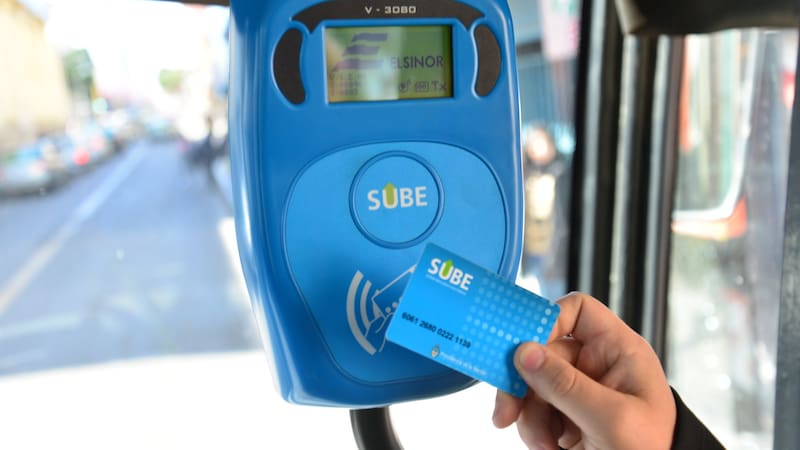 La Tarifa Social otorga un descuento del 55% sobre el valor del boleto de colectivo y subte.