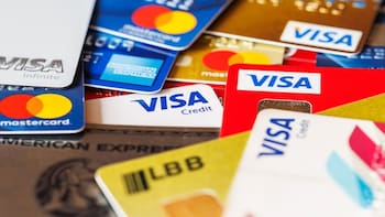Alerta de Condusef por tarjetas bancarias: advierten una fuga de dinero que podría dejar a los mexicanos en bancarrota
