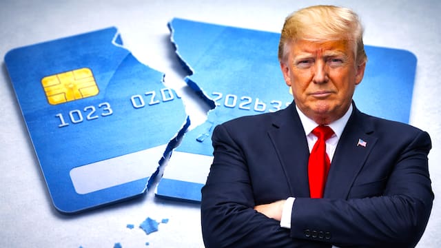 Oficial y confirmado | Por orden del Gobierno, recortan las tarjetas de todas estas personas en abril y ya no volverán a recibir la ayuda federal más importante