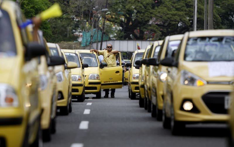 Las tarifas de taxi en Colombia fueron actualizadas en 2026 tras el aumento del salario mínimo y la revisión de costos operativos. (Fuente: archivo)