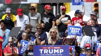 Una exaliada de Trump advirtió que Estados Unidos considera usar armas nucleares contra Irán