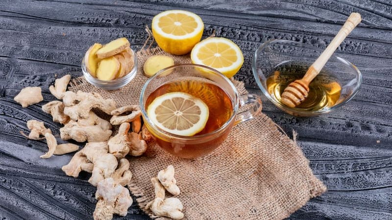 Té de limón con jengibre