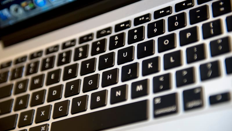 Limpiar el teclado con vinagre blanco.