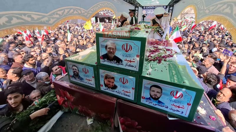 Teherán realizó este miércoles funeral de Ali Lariyani, una de las figuras del poder iraní asesinadas.