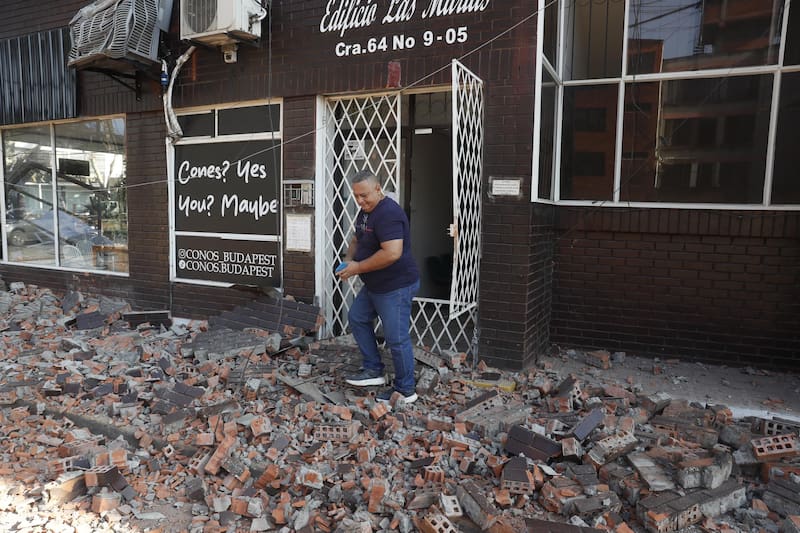 Fuerte sismo sacudió a Colombia hoy 10 de agosto: el Servicio Geológico reportó magnitud 7,4 y epicentro en Chocó.