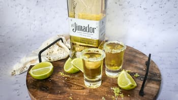 Herradura y Jimador arrastran ventas del gigante Brown‑Forman, sumando al mal año global del tequila