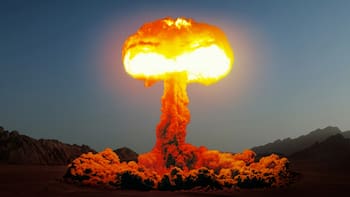 Europa se prepara para un golpe sin precedentes | Francia aumentará su arsenal nuclear: “para ser libre hay que ser temido, y para ser temido hay que ser potente”