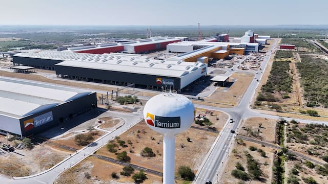 Ternium se pone pesada en Nuevo León: arranca nuevas líneas y consolida apuesta de 4,000 MDD en acero automotriz
