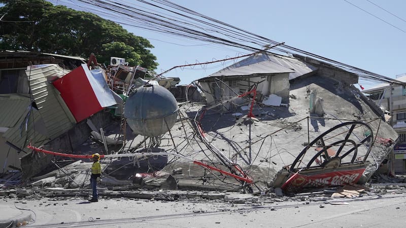 Un terremoto de 7,8 en Filipinas dejó decenas de muertos y puso en alerta a Japón: ¿Habrá Tsunami?