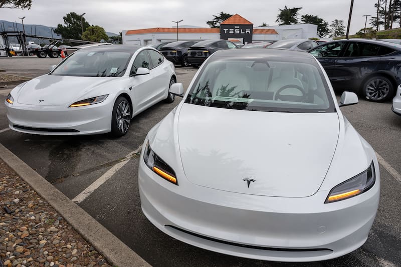El Model 3 es uno de los autos que podrían empezar a venderse en la Argentina