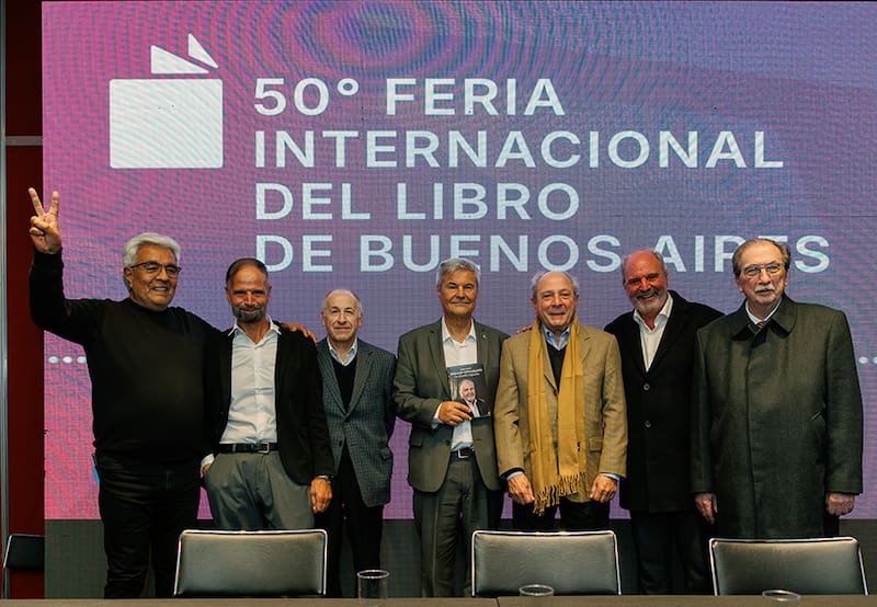 Horacio Tettamanti junto al gabinete que lo acompañó en su gestión.