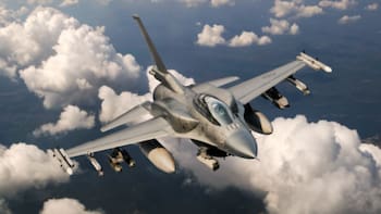 Tiembla China: un país asiático compró 66 aviones cazas y se consolida como una potencia aérea